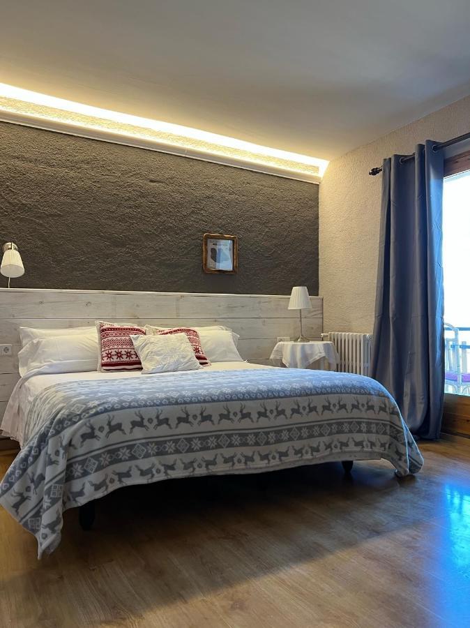 Hostal Pedraforca Saldes Exterior foto