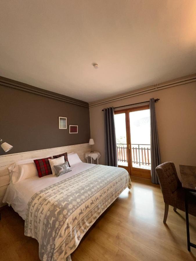 Hostal Pedraforca Saldes Exterior foto